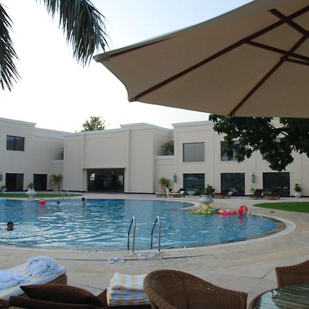 The Lalit Temple View Hotel Khajuraho Exterior photo