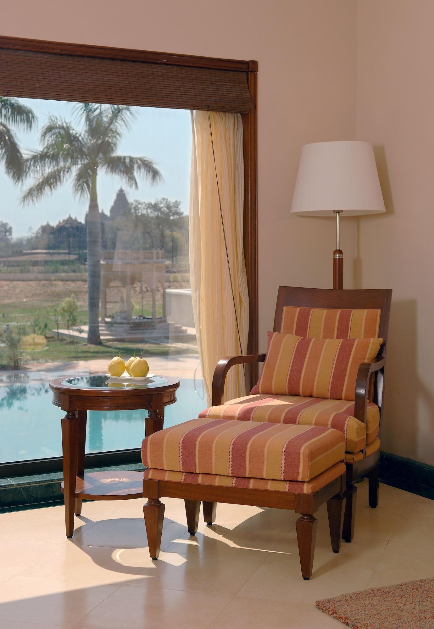 The Lalit Temple View Hotel Khajuraho Room photo