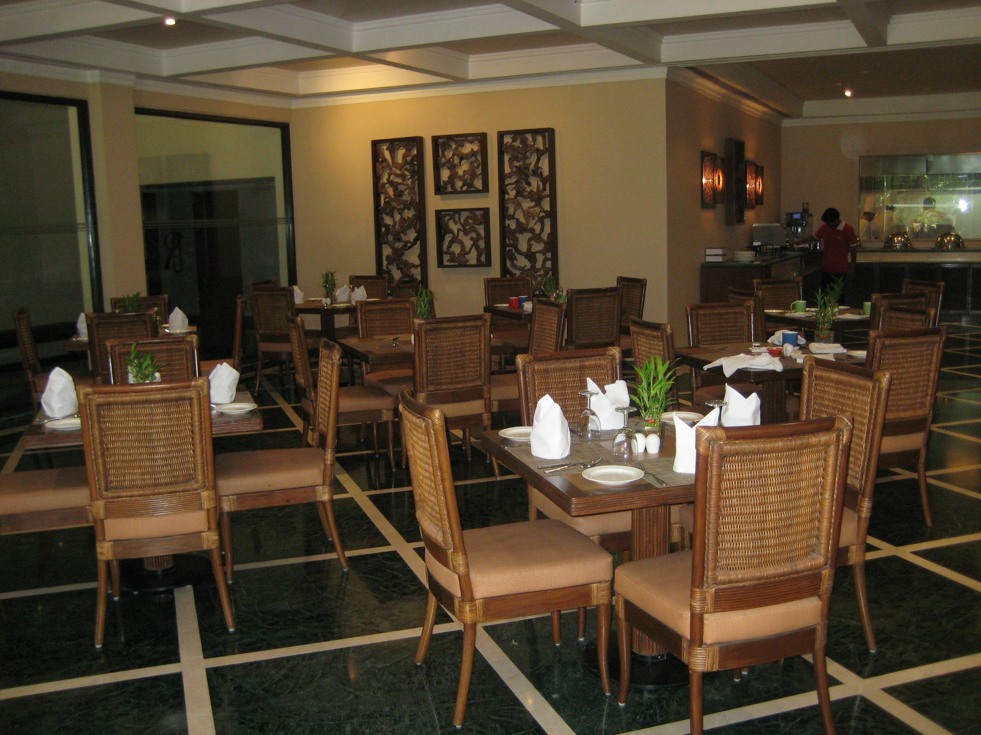 The Lalit Temple View Hotel Khajuraho Exterior photo